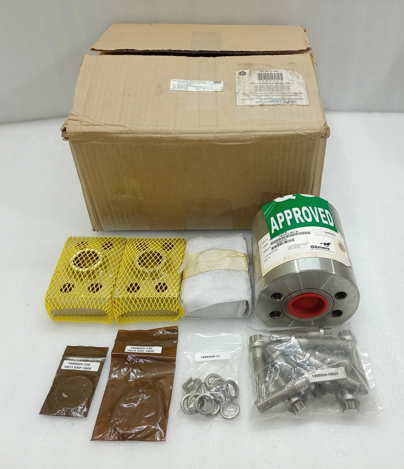 Gilmore Valve 1921072 Rev B / Shuttle Valve AN990